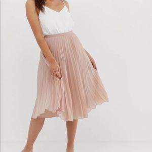Blush pleated midi skirt